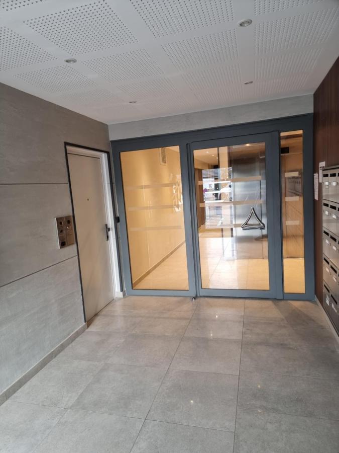 Le Plessis-BouchardLoft Climatise Parking Gratuit 5Min Gareアパートメント エクステリア 写真